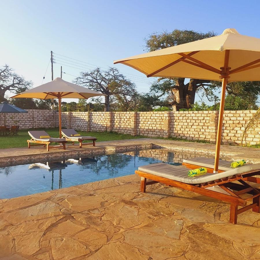 דיאני ביץ' 4 U Luxury Bungalows Diani מראה חיצוני תמונה
