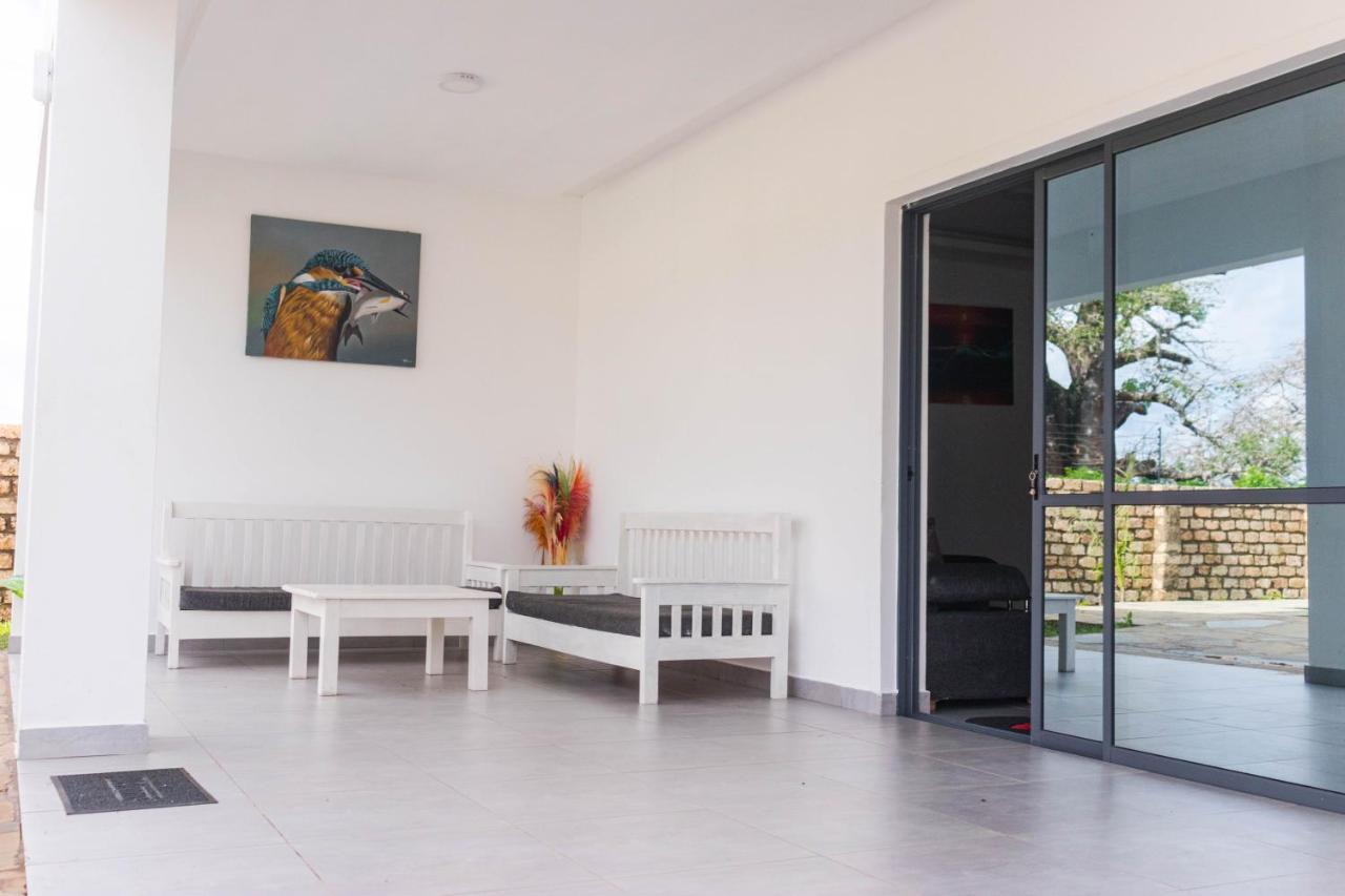 דיאני ביץ' 4 U Luxury Bungalows Diani מראה חיצוני תמונה
