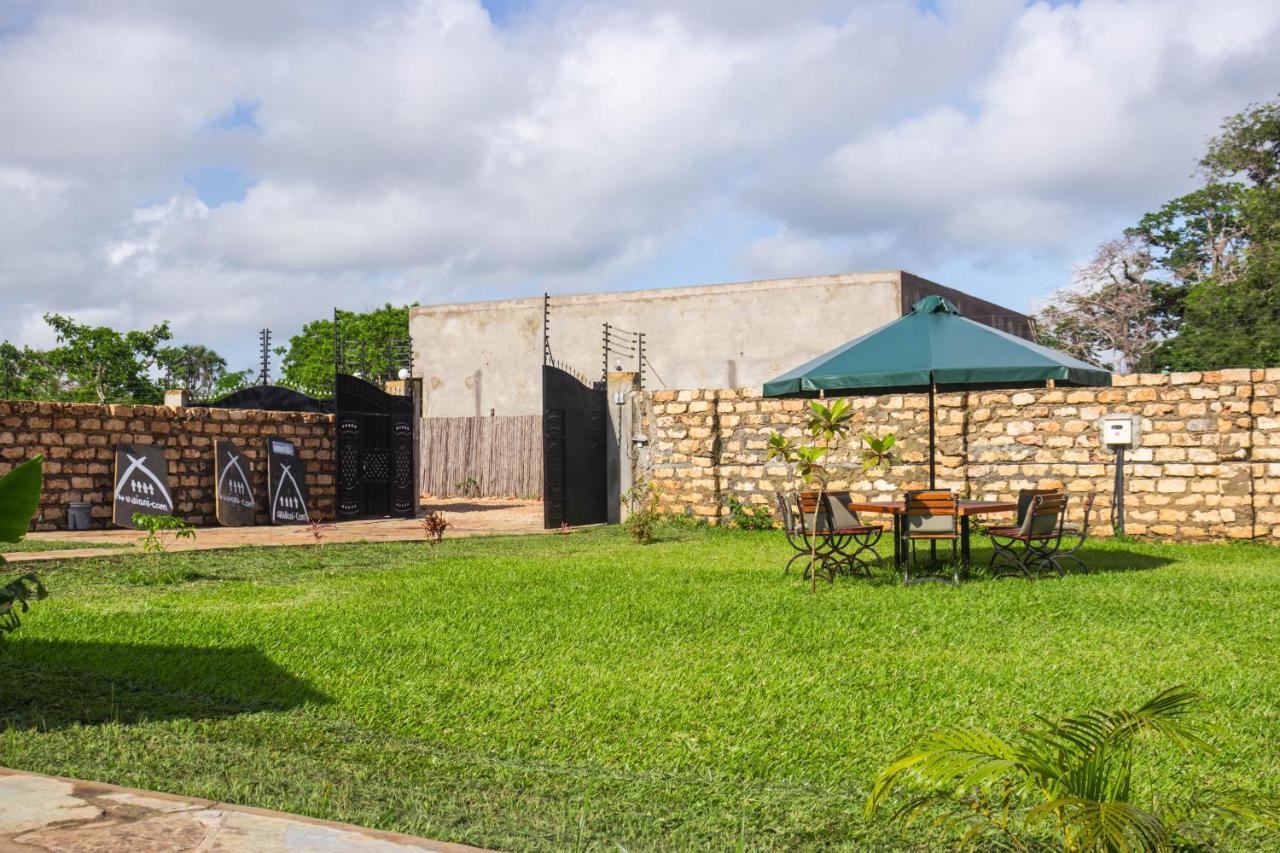דיאני ביץ' 4 U Luxury Bungalows Diani מראה חיצוני תמונה
