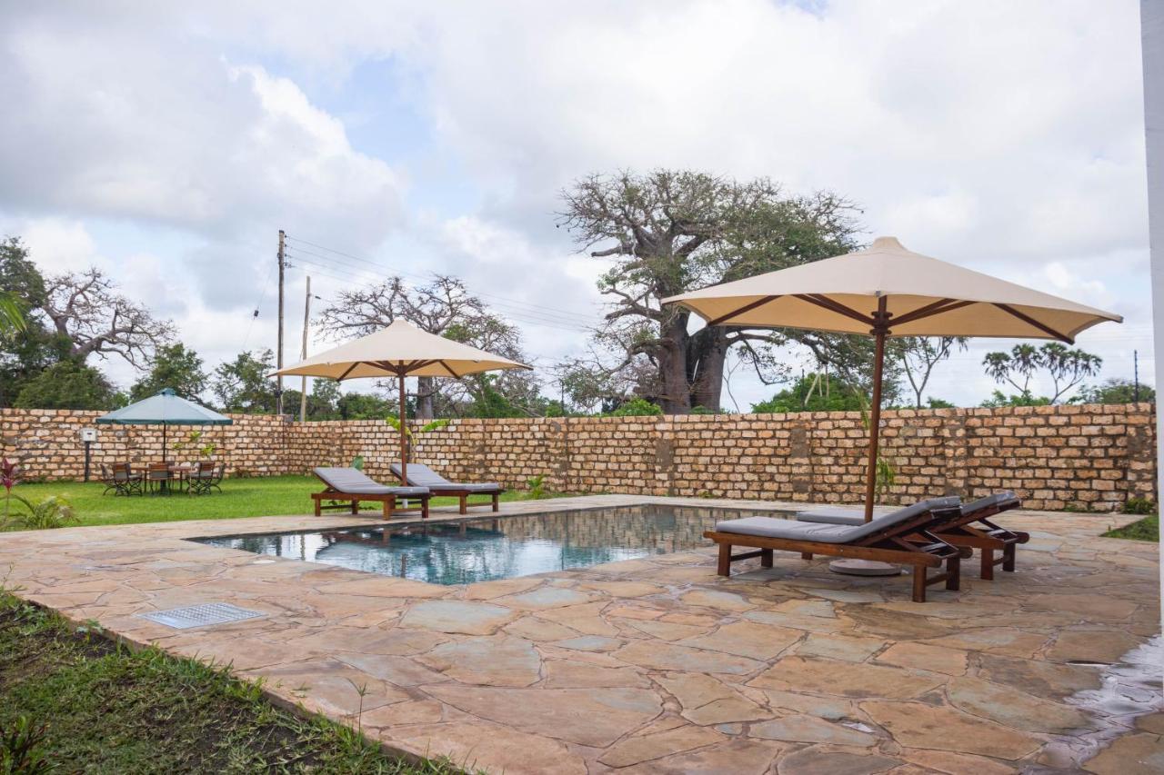 דיאני ביץ' 4 U Luxury Bungalows Diani מראה חיצוני תמונה