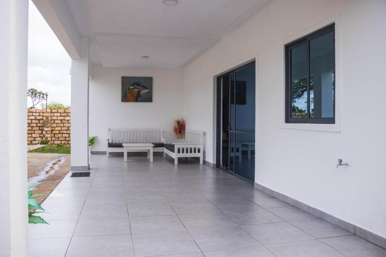 דיאני ביץ' 4 U Luxury Bungalows Diani מראה חיצוני תמונה
