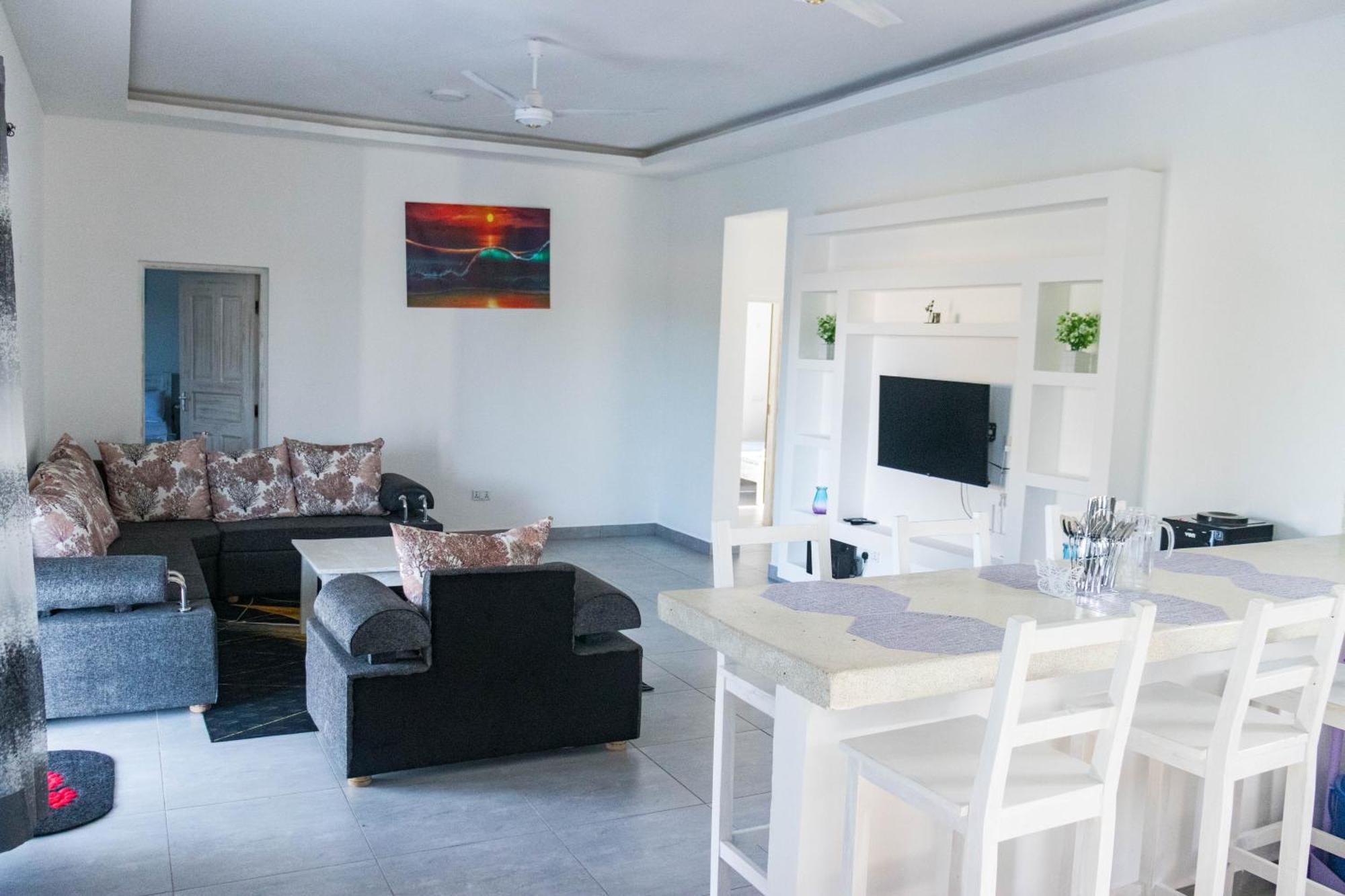 דיאני ביץ' 4 U Luxury Bungalows Diani מראה חיצוני תמונה