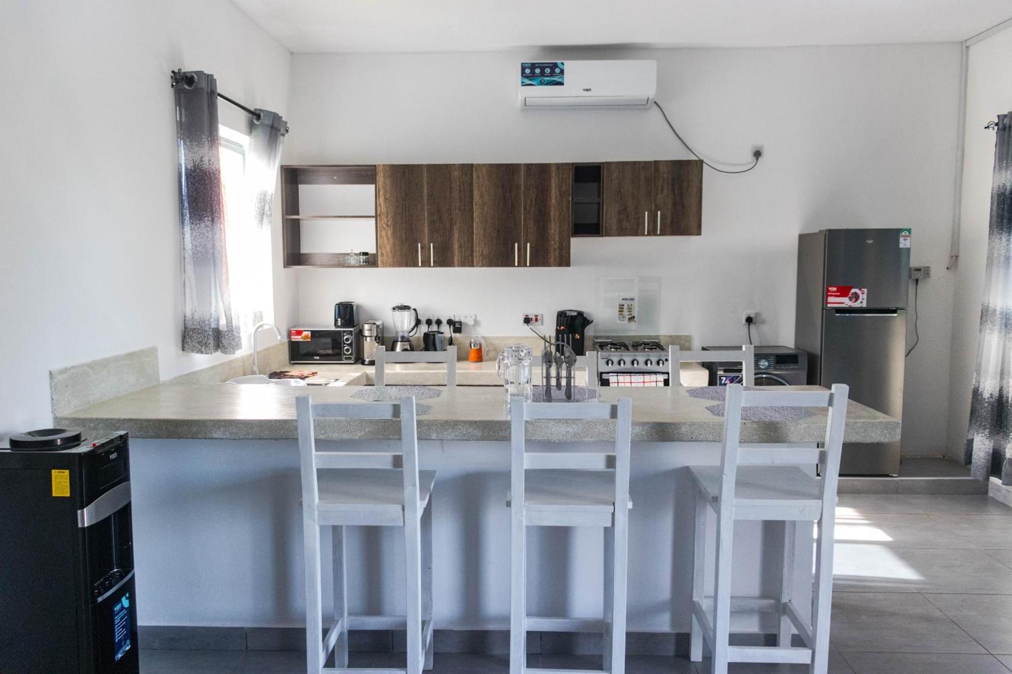 דיאני ביץ' 4 U Luxury Bungalows Diani מראה חיצוני תמונה