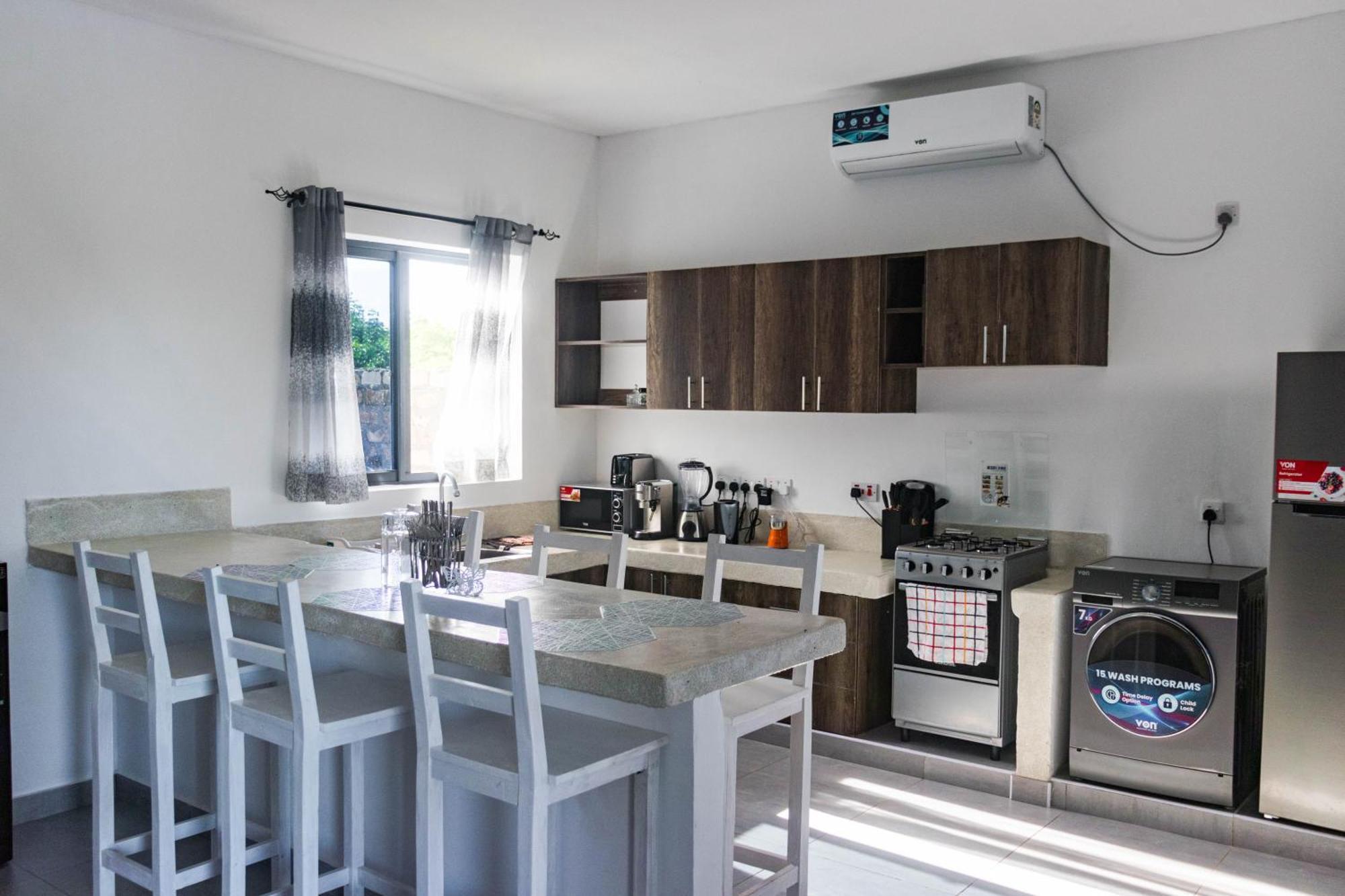 דיאני ביץ' 4 U Luxury Bungalows Diani מראה חיצוני תמונה