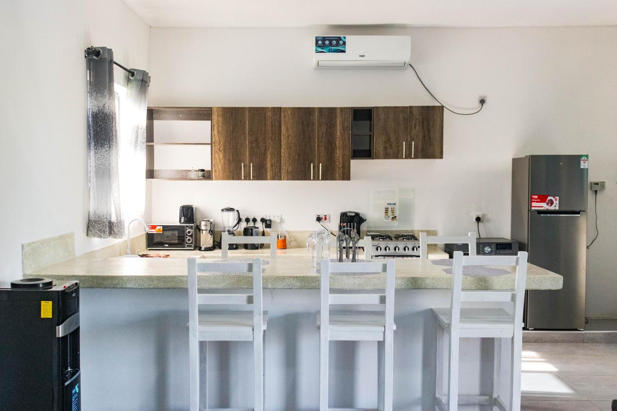 דיאני ביץ' 4 U Luxury Bungalows Diani מראה חיצוני תמונה